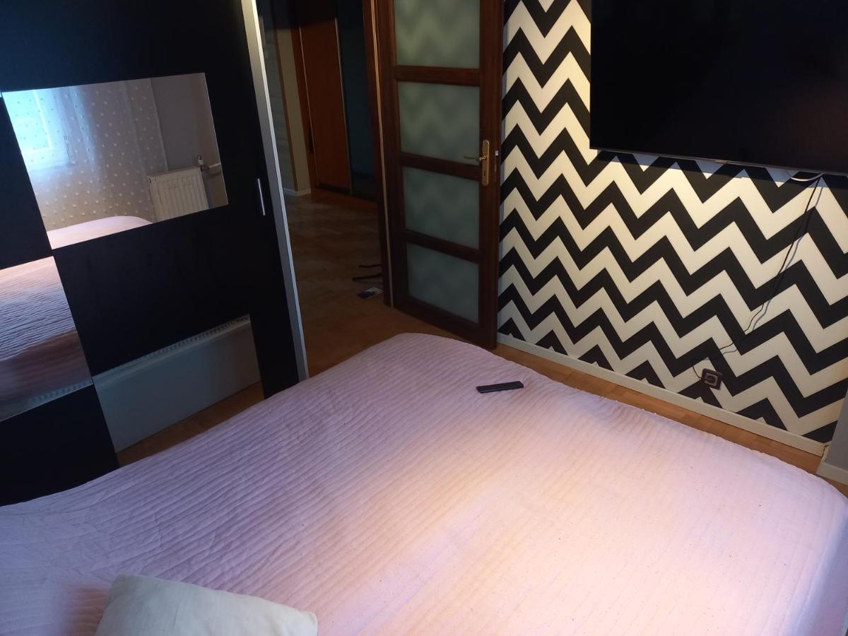 Letnia Oliwa Apartment กดัญสก์ ภายนอก รูปภาพ